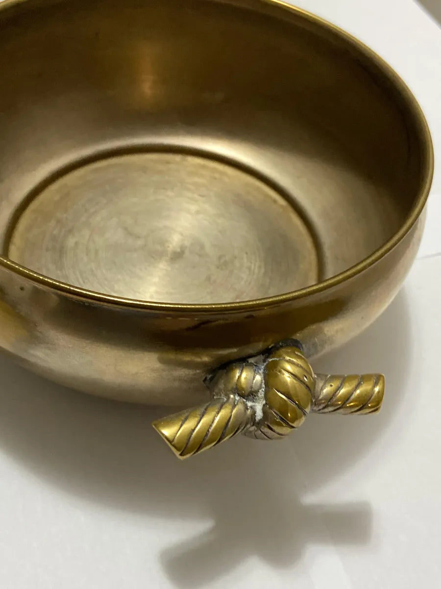 Antiga Tigela Em Metal Com Alças Ornamentais Corda
