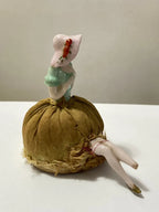 Boneca Alfineteiro Antiga De Porcelana Branco