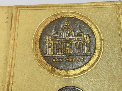 Antigo Souvenir Vaticano Ano Santo 1950 com Moedas e Selos
