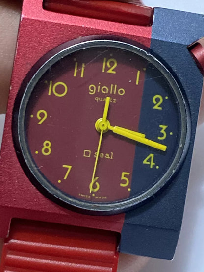 Relógio Antigo Suiço Giallo Quartz Seal Swiss Made Vermelho