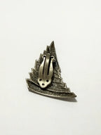 Broche Antigo Barco À Vela Náutico Assinado Pierre Cardin
