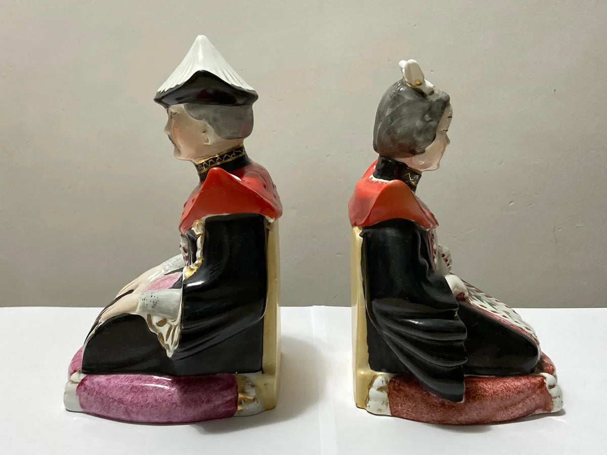 Estatuetas Antigas Em Porcelana Casal Oriental - Vieira de Castro