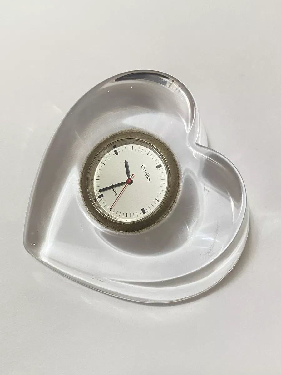 Relógio De Mesa Antigo Coração Em Cristal Sueco Orrefors