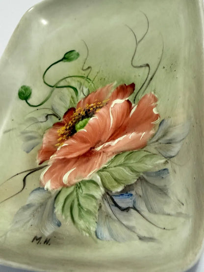 Prato De Porcelana Floral Pintado À Mão Assinado M.N