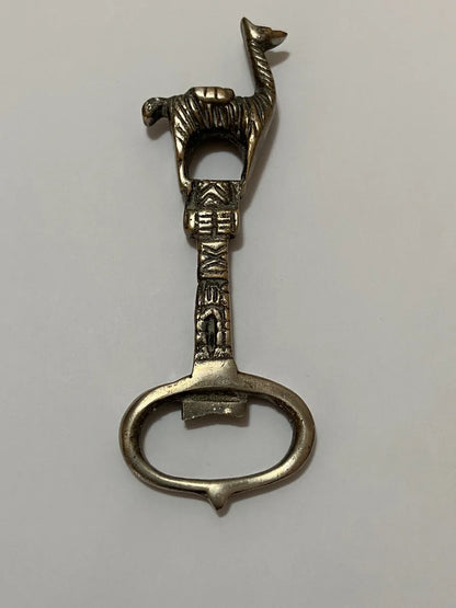 Abridor De Garrafas Antigo Lhama Peruana Cor Prata Prateado