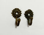 Par De Ganchos Antigos Em Metal Flor 4,5cm