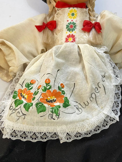 Boneca Antiga De Pano Artesanal De Blumenau Traje Alemão