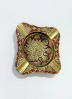 Cinzeiro Antigo De Metal Dourado Com Relevo Floral Vermelho