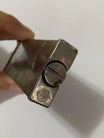 Isqueiro Antigo Marca A D Cromado Prata