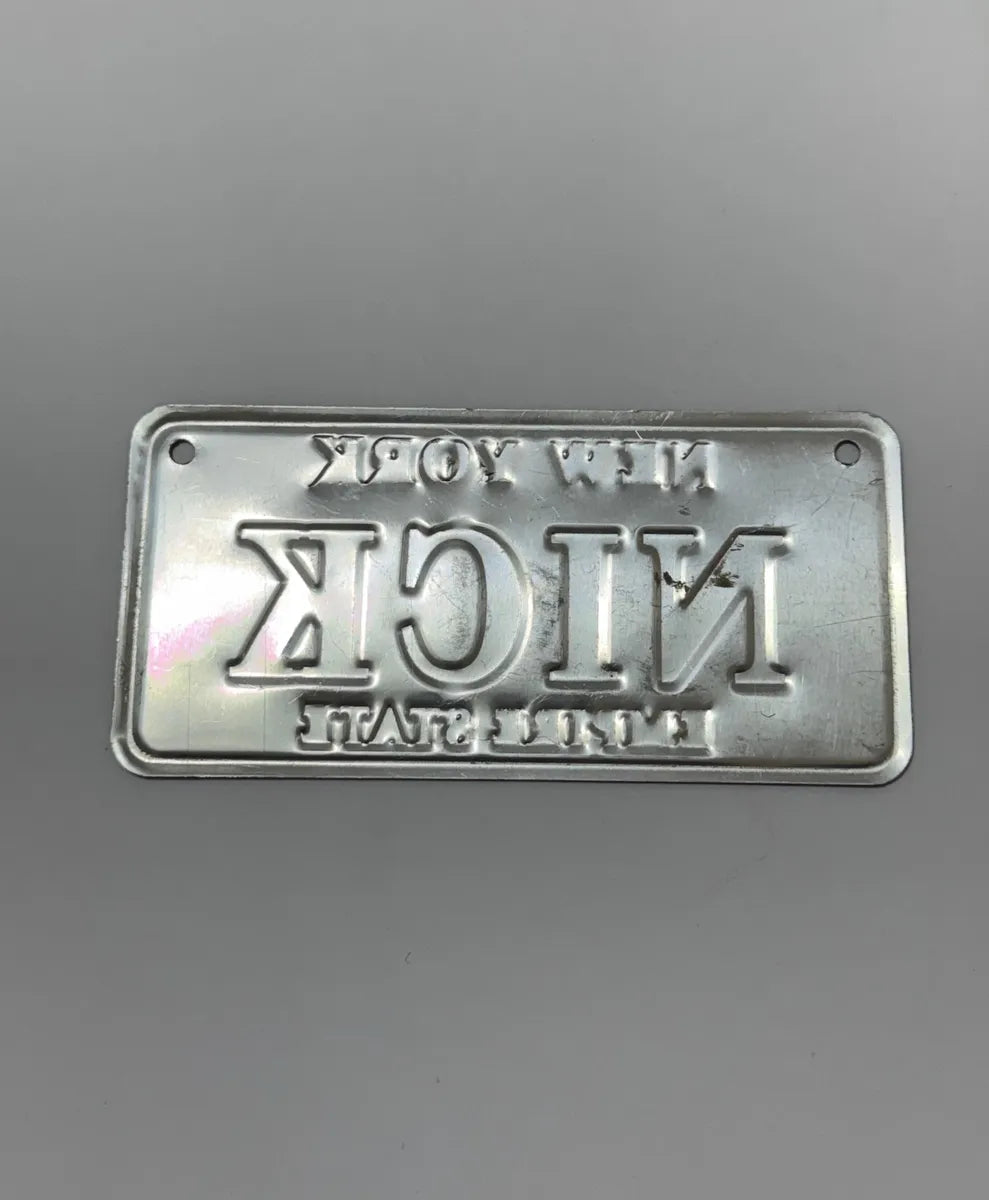 Placa Decorativa New York Nick Metal Relevo Antiga 15,5cm