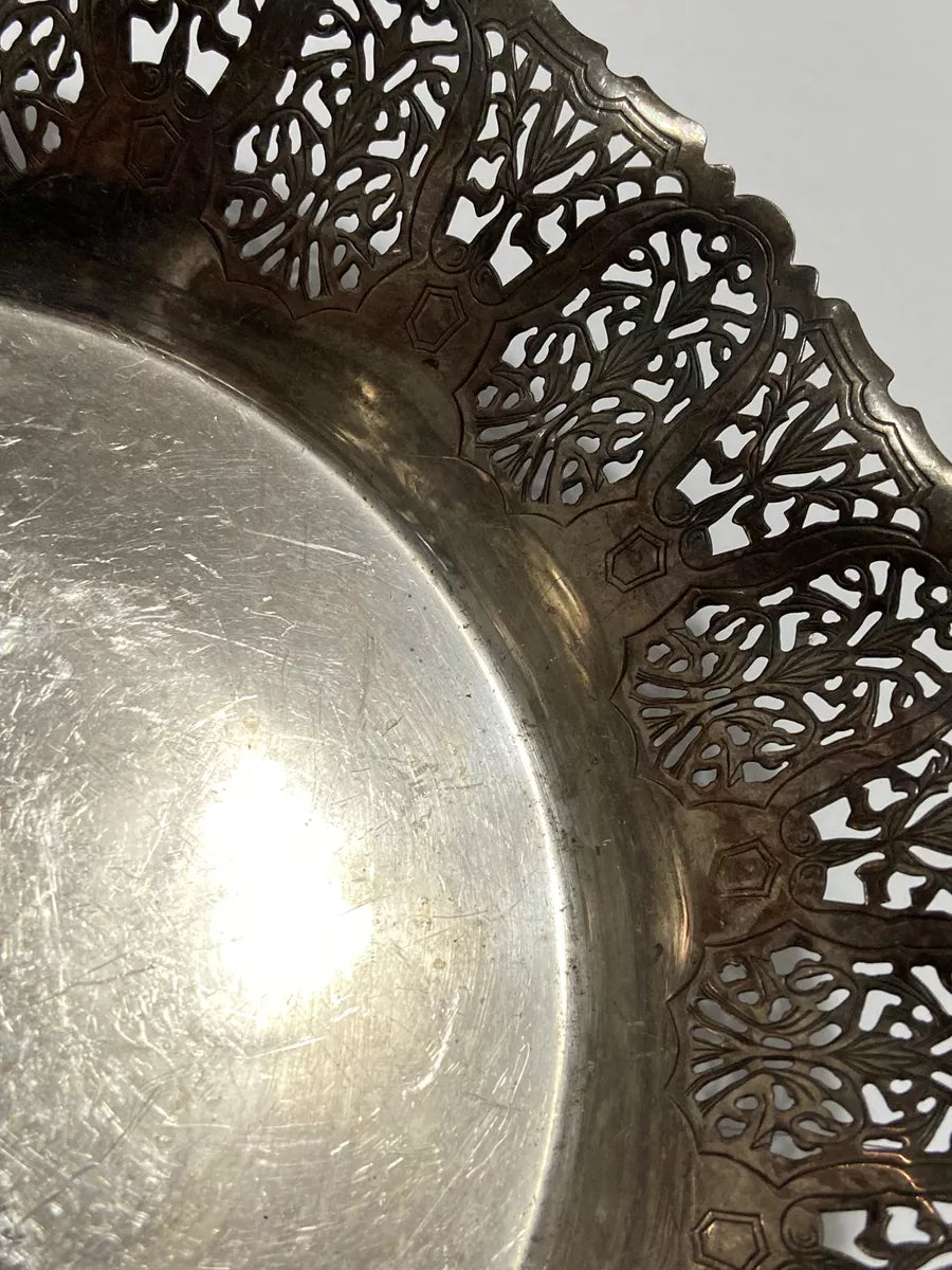 Antiga Bandeja Com Bordas Detalhadas Metal Prata
