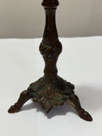 Castiçal Antigo Bronze Com Base Ornada