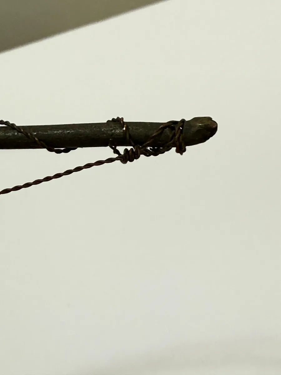 Escultura Antiga Berimbau Em Metal Com Sino 17cm