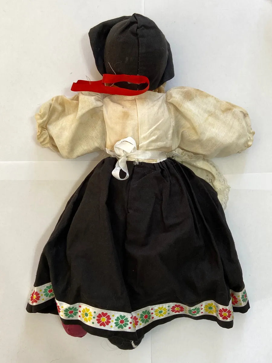Boneca Antiga De Pano Artesanal De Blumenau Traje Alemão