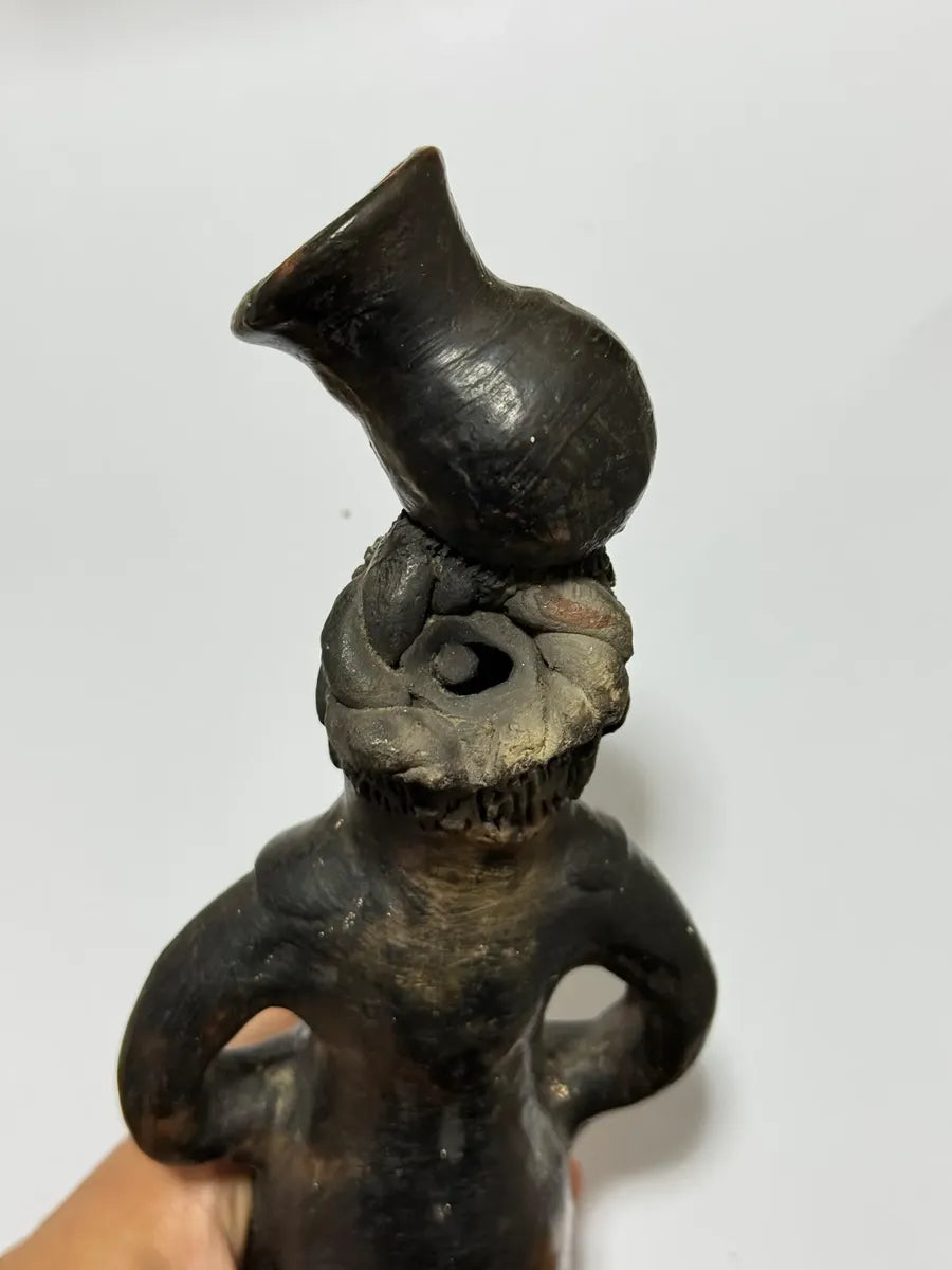 Escultura Antiga Cerâmica Figura Antropomórfica Com Vaso