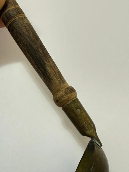 Par De Colheres Antigas Em Latão E Madeira