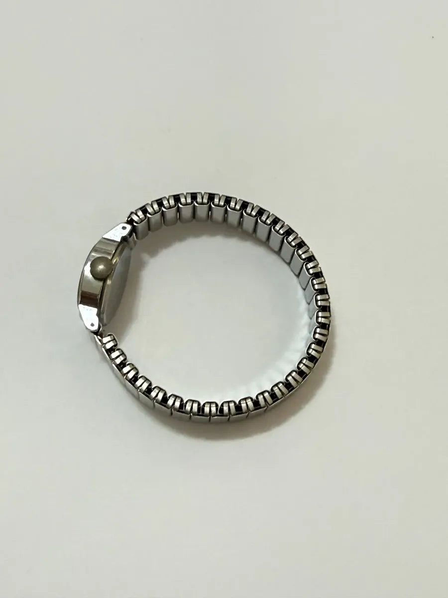 Relógio Antigo Timex Vintage Com Pulseira Expansível Prateado