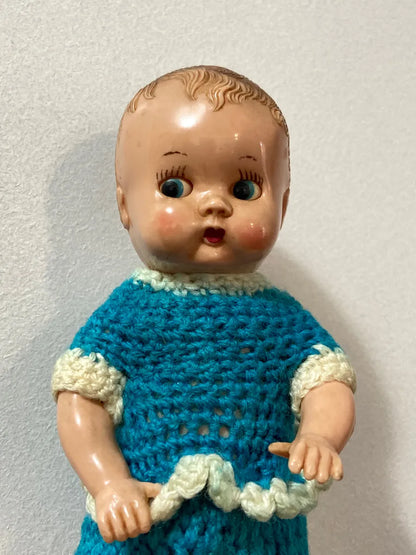 Boneca Estrela Antiga C/ Roupinha Croche E Olhos De Dormir