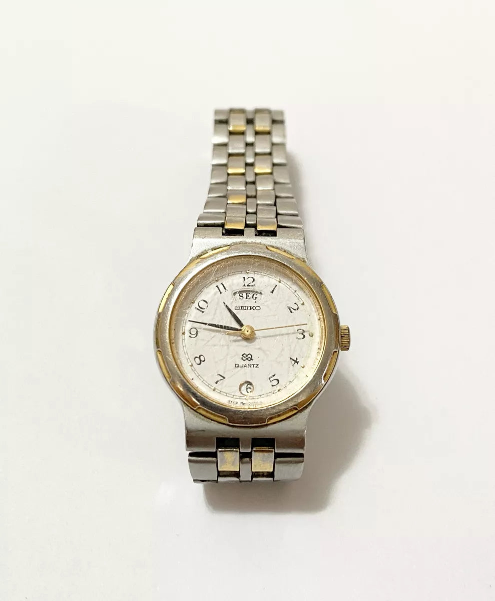 Relógio Antigo Seiko Day Date Quartz Japan Dourado E Prata