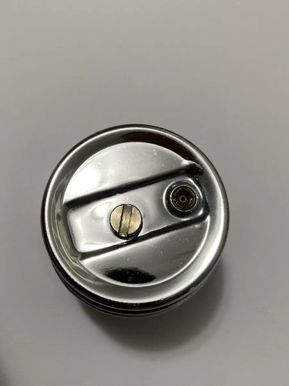 Isqueiro Antigo De Mesa Redondo Cor Prata