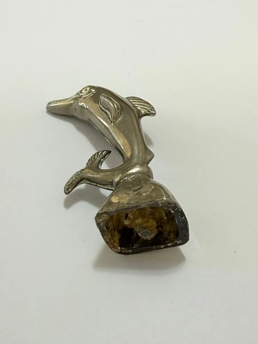 Estatueta Miniatura Golfinho Metal Prata Ponteira Antiga