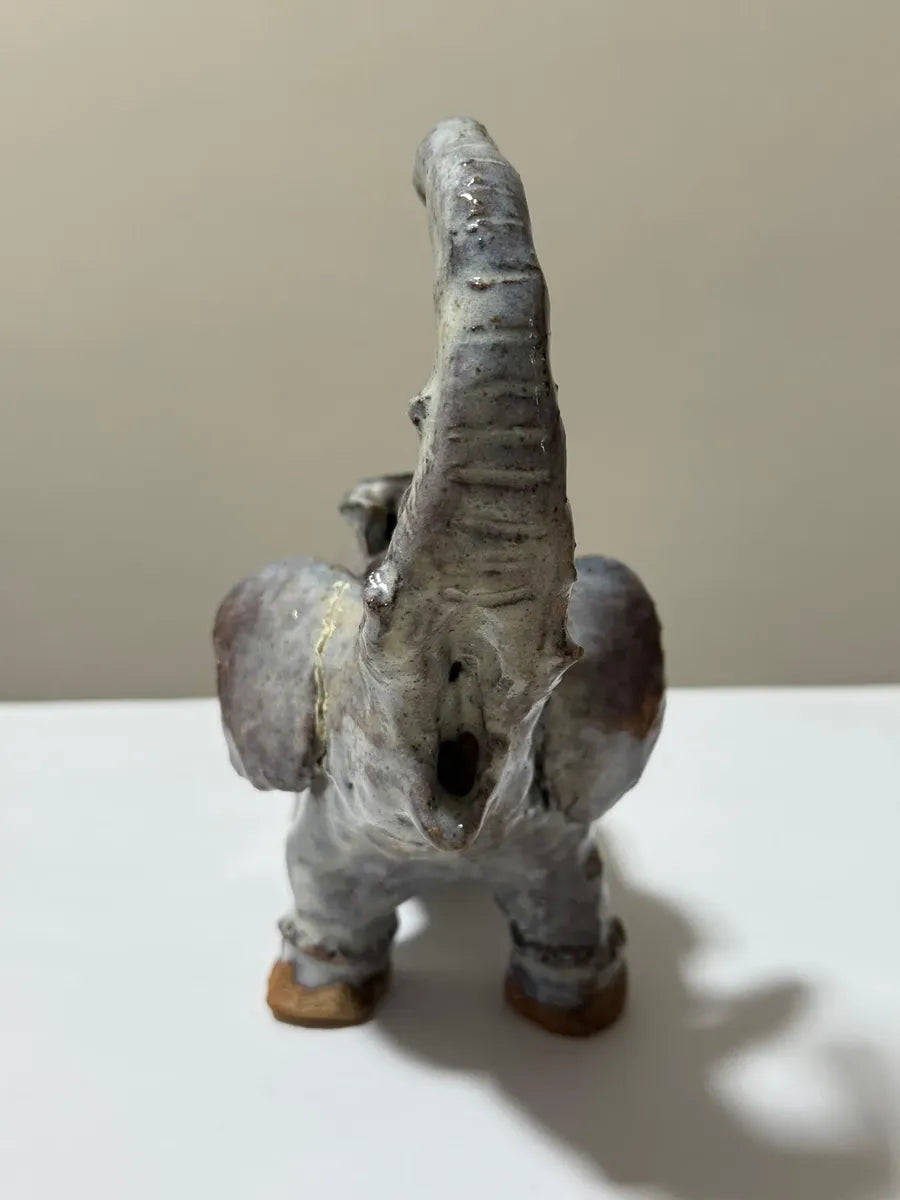 Elefante Antigo Em Cerâmica Esmaltada Assinado Artesanal