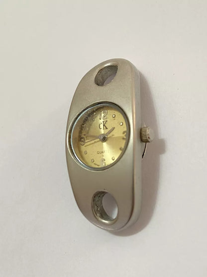 Relógio Antigo Ck Calvin Klein Oval Prata Quartz Japan