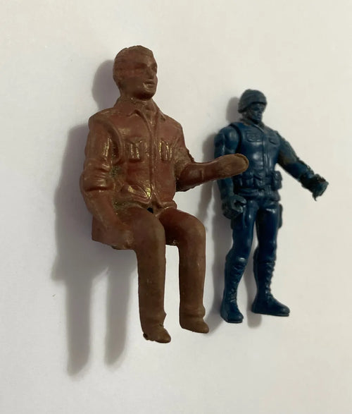 2 Bonecos Antigos - Piloto E Soldado Verde