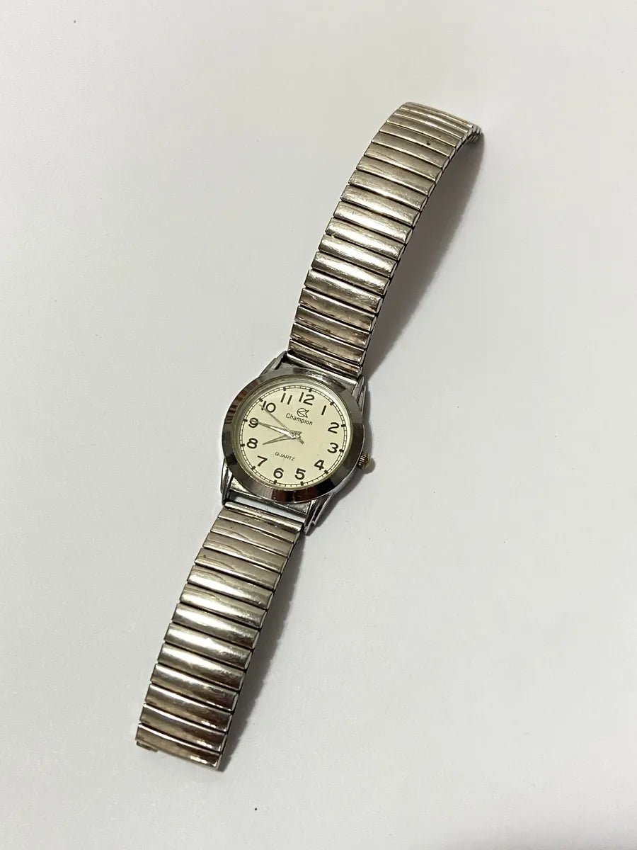 Relógio Antigo Champion Quartz Pulseira Aço Cor Prata Prateado