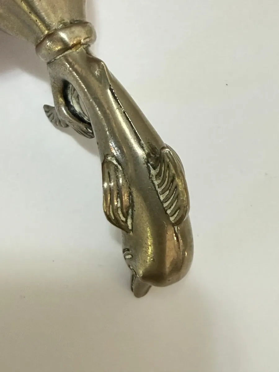 Estatueta Miniatura Golfinho Metal Prata Ponteira Antiga