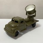 Antigo Caminhão Militar Com Holofote Balila