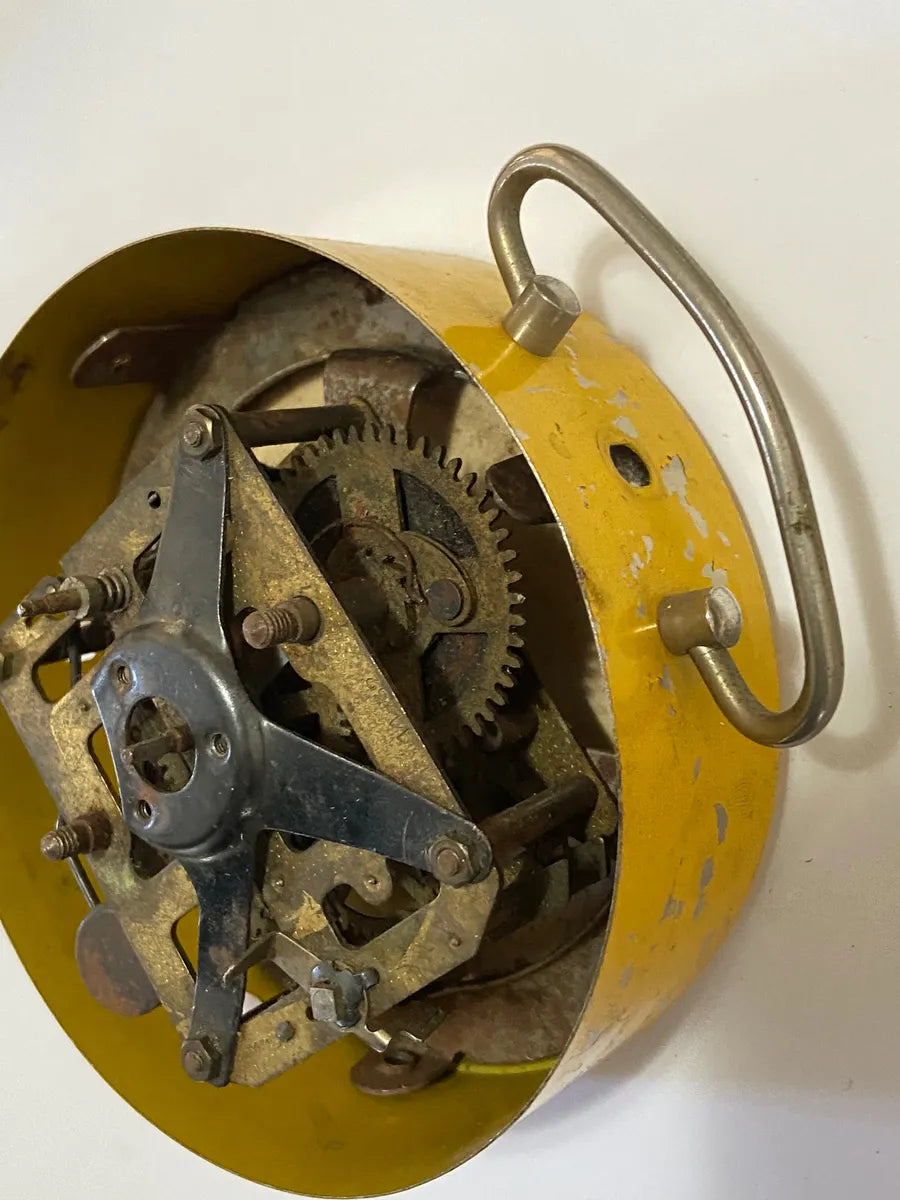 Relógio Despertador Mecânico Peter Alemão Década 50 Amarelo