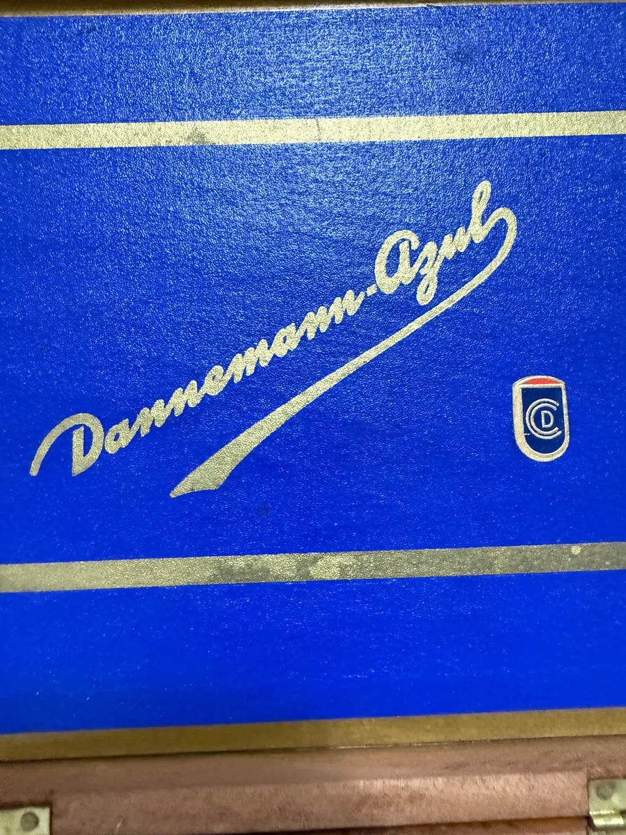 Caixa Antiga De Charutos Dannemann Em Madeira