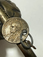 Escultura Antiga Berimbau Miniatura Com Moeda 1947