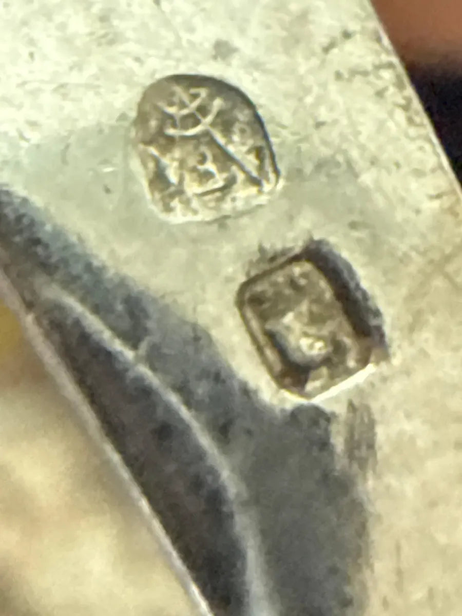 Anel De Prata Antigo Laço Com Pedras E Marca De Contraste