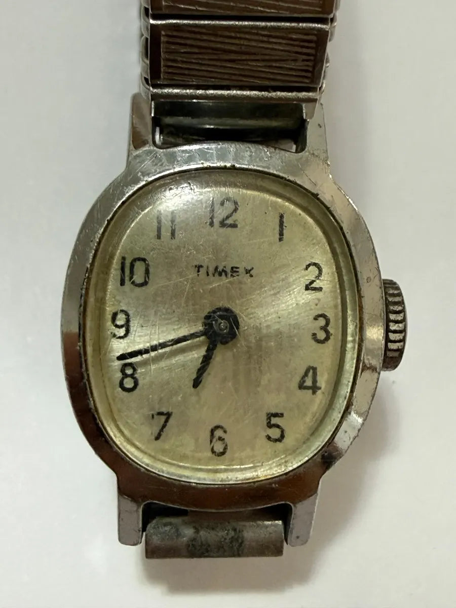 Relógio Antigo Timex Vintage Com Pulseira Expansível Prateado