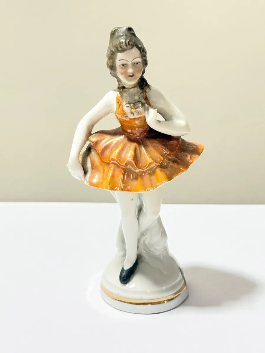 Estatueta Antiga Bailarina Porcelana Vieira De Castro