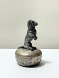 Mini Escultura Cachorro Antiga Em Metal Prateado