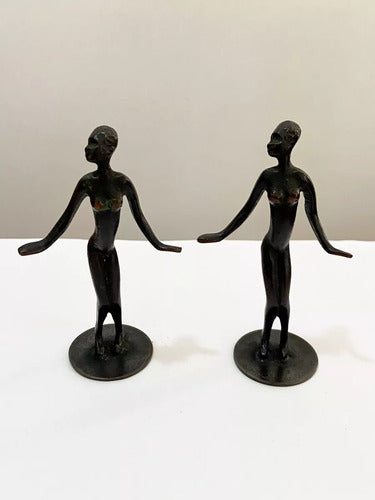 Par De Esculturas Antigas Femininas Modernistas Em Bronze