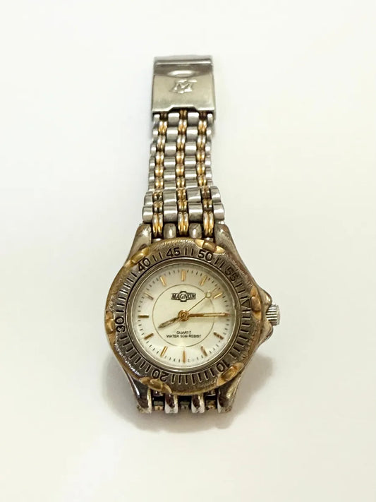 Relógio Magnum Quartz Antigo Bicolor Modelo M610am