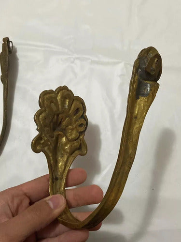 Antigo Suporte Flor para Cortina em Bronze Grande