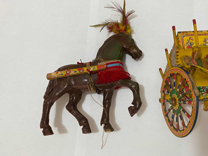 Antiga Mini Carroça Siciliana Com Cavalo E Figuras