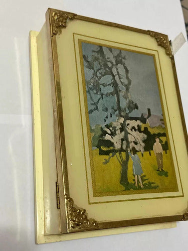 Antiga Caixa Porta Joias De Madeira Com Detalhes Dourados