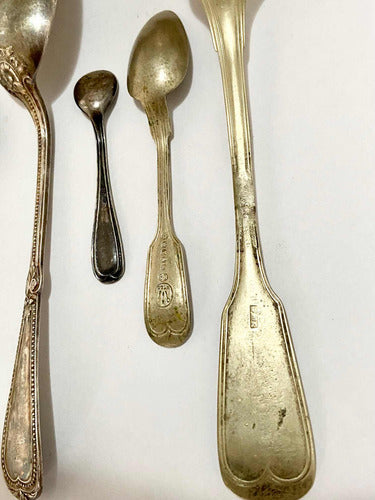 Antigas Colheres E Garfo Com Marca Wt & S - Wb Cor Prata