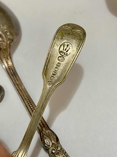 Antigas Colheres E Garfo Com Marca Wt & S - Wb Cor Prata