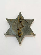 Broche Brinquedo Antigo Estrela Xerife Broche Decada De 60
