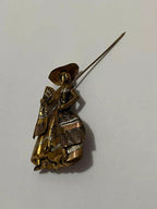 Broche Antigo Dourado Dama Com Leque