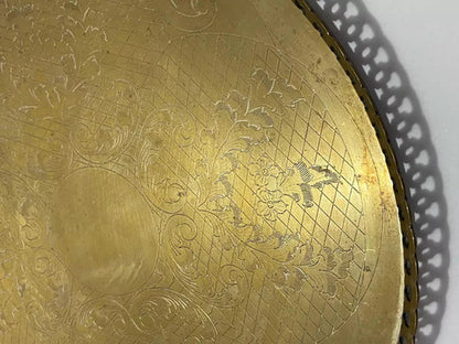 Bandeja Antiga Dourada Com Desenhos Florais