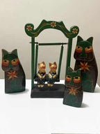 Escultura Artesanato De Madeira Gatos Balança