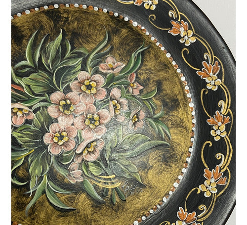 Prato Decorativo Em Cerâmica Pintura Flores Assinado Antigo